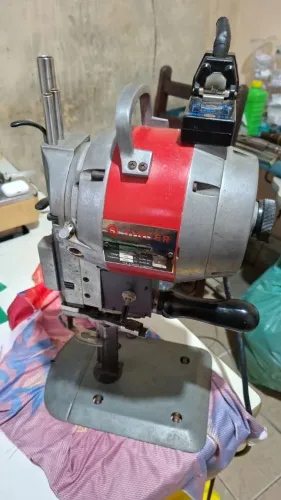 Maquina de corte de malha