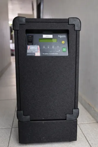 Nobreak Schneider Electric Breakless 1630ANI-NEW - 3 kVA - Sem Baterias