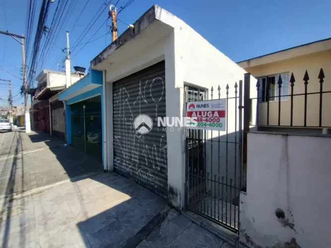 Casa para locação com 02 Quartos e 1 Vaga de garagem no Jd das flores