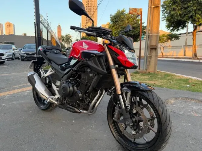 HONDA CB 500F 2023