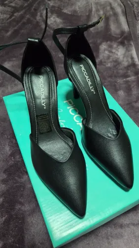 Sapato preto piccadilly novo
