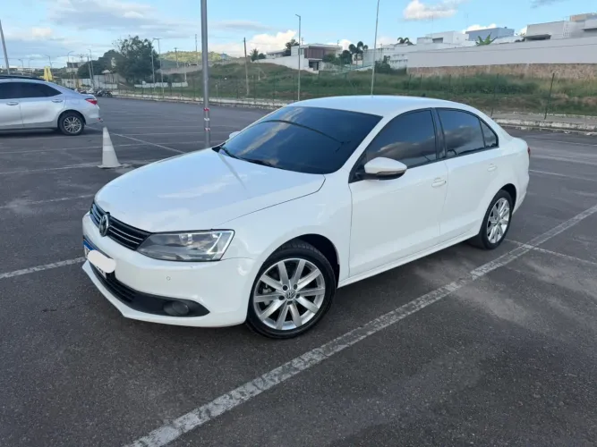 Volkswagen Jetta Comfortline 2.0 T.flex 8V 4P Tipt. 2014