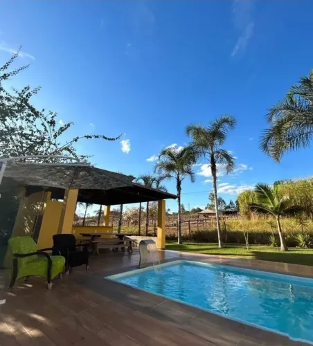 VENDO BELISSIMA CHÁCARA A 7KM DE FORMOSA! COM UMA LINDA CASA! 2 HECTARES! CONFIRA!