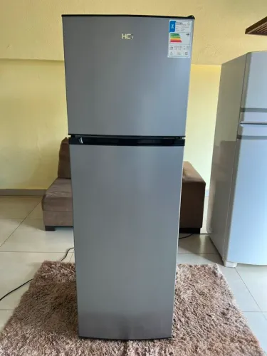 Geladeira HQ 300 litros frost free Inox com apenas 6 meses de uso sem detalhes ((ENTREGO))