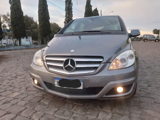 Mercedes-Benz Classe B 180 1.7 116cv Aut. 2011