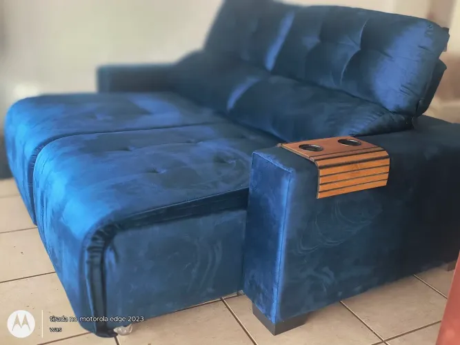 Sofa Retrátil e reclinável Pronto entrega. 