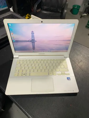 Notebook Samsung ATIV Book 9 Lite Branco | SSD 120GB | 4GB RAM 