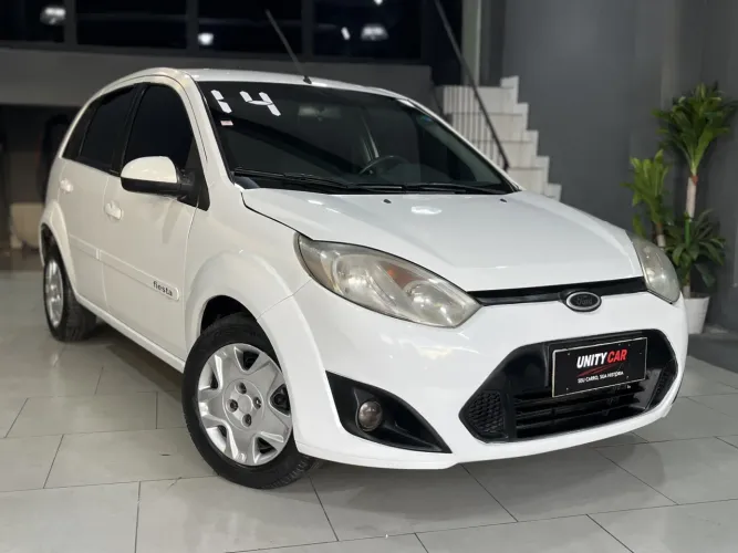 Ford Fiesta 1.0 Rocam SE Plus Hatch 8V Flex 4P Manual 2014