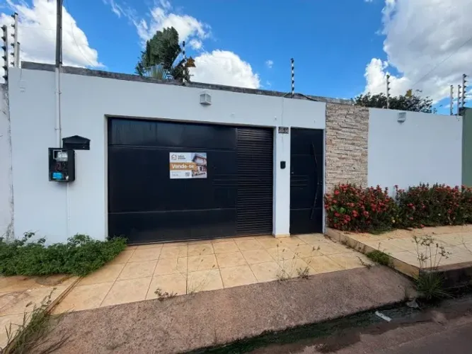 Casa com 3 quartos à venda Rua C10, 6 - Cidade Jardim - Parauapebas/PA