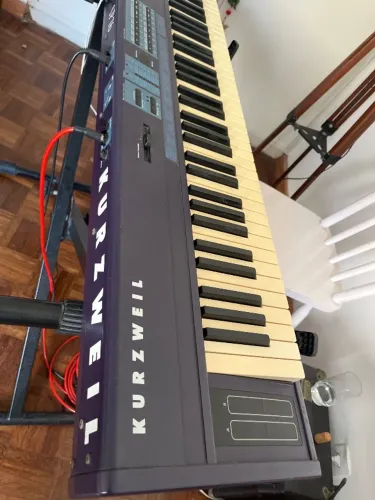 Piano elétrico Kurzweil