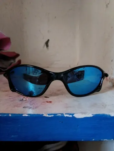 Óculos de sol azul