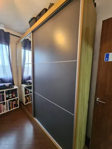 GUARADA ROUPA-COM PORTA DE CORRER
