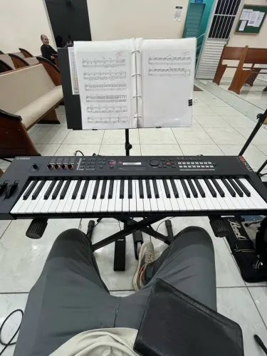 Teclado Yamaha Mx 61 V2