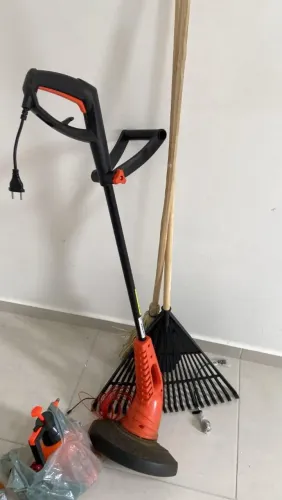 Roçadeira elétrica