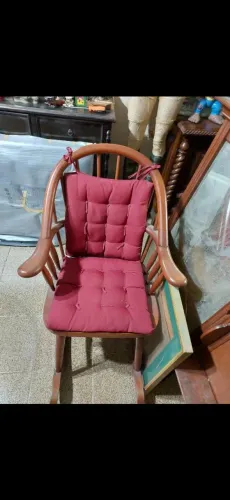 CADEIRA ANTIGA DE BALANÇO PERFEITA
