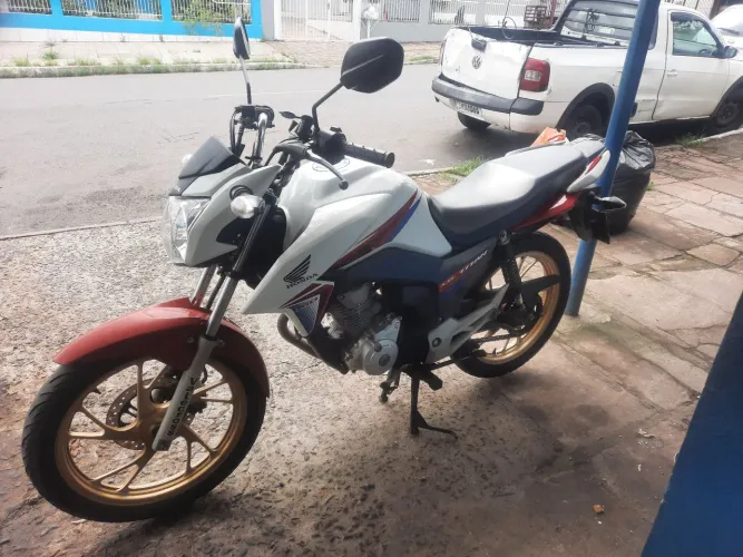 Moto 160