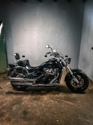 SUZUKI BOULEVARD M800 - 2007 impecável