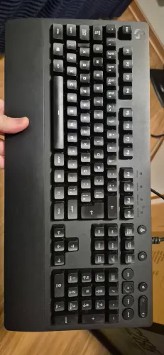 Teclado Logitech G213