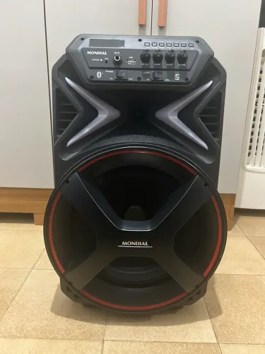 VENDO Caixa de som Amplificada Mondial