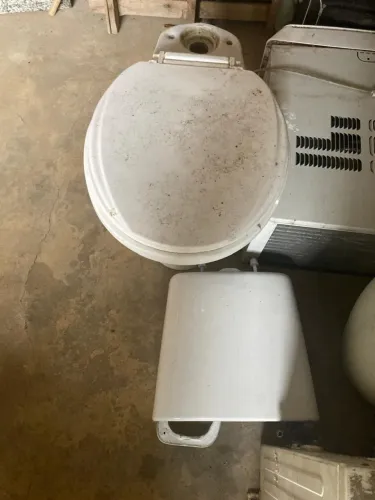 Vaso sanitário com caixa acoplada
