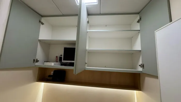Armário suspenso