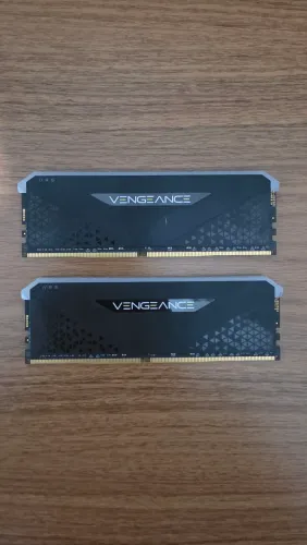 Memória Ram DDR4 Corsair Vengeance 3200mhz 2x16gb CL16 preto