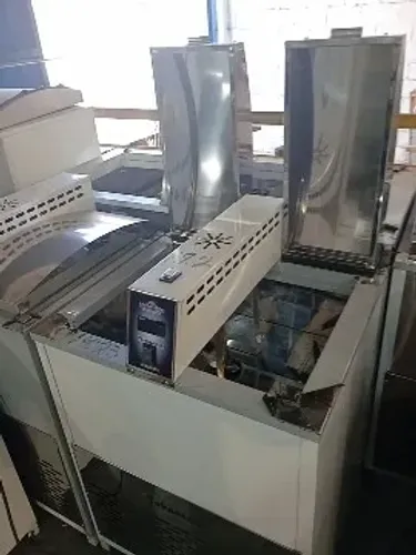 Maquinário novo para fabricar picolé .vendo o conjunto ou separado. Excelente oportunidade