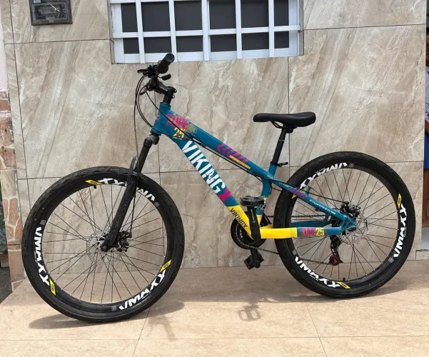 Vendo bike viking, valor a negociar.