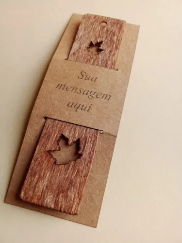 Marcador página livro madeira fauna flora música