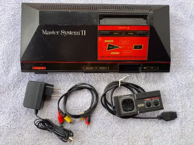 Master System 2 com jogo Alex Kidd