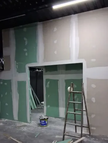 Gesseiro Estalação/ Montagem de Gesso em Drywall