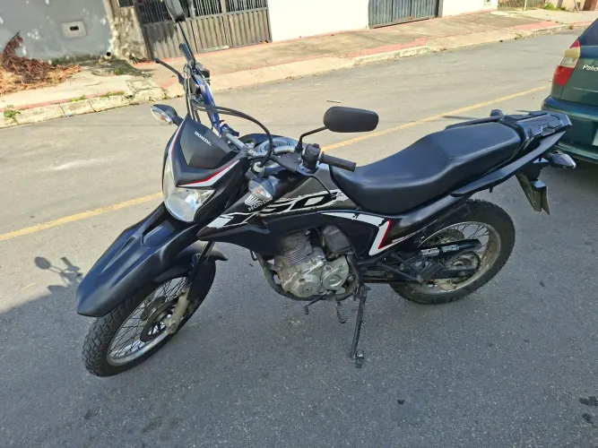 Vendo Bros 160 modelo 2020, R$18 mil