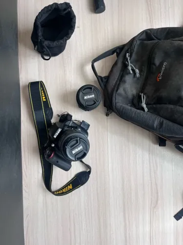 Câmera Nikon D3300 + 2 Lentes + Mochila