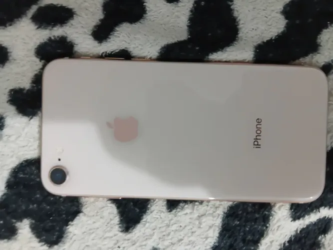 iPhone 8 