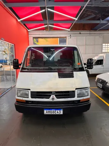 Renault Trafic Furgão Chassi Curto 2.2 1998