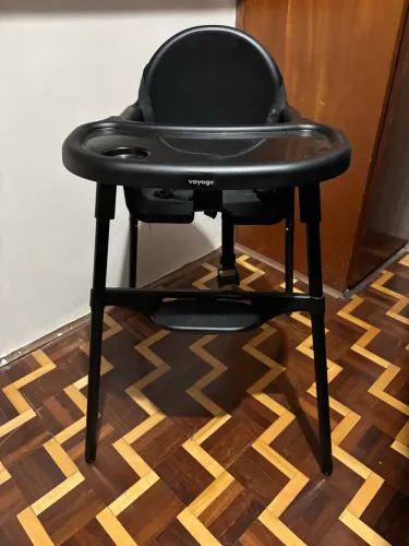 Cadeirinha de alimentação e andador