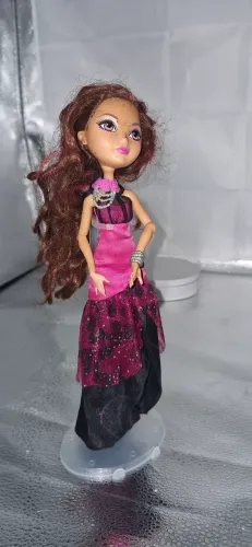 Boneca Ever After High Briar Beauty da coleção Dia do Legado (Legacy Day)