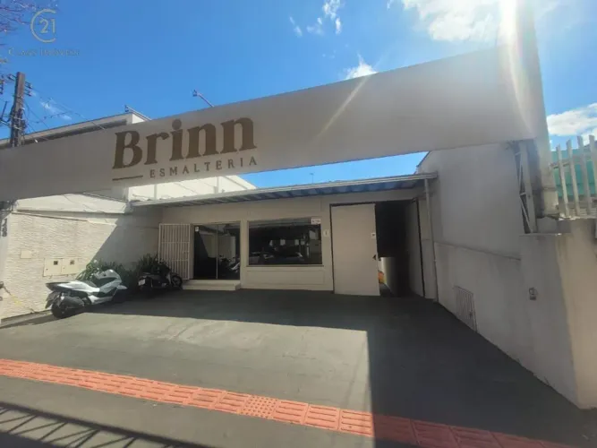 Casa para alugar em Londrina, Vila Ipiranga, com 4 quartos, com 150 m²
