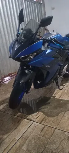 Moto esportiva Yamaha