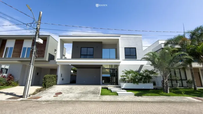 Casa 5 Suítes, com Piscina em condomínio fechado em Balneário Camboriú