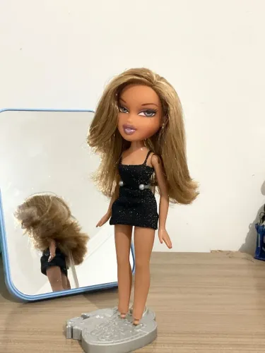 Boneca Bratz Yasmin head gamez