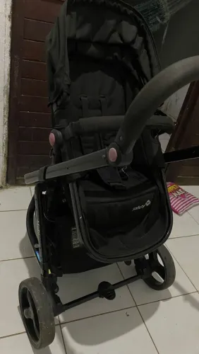 Carrinho de bebê safety mobi 1st<br>.