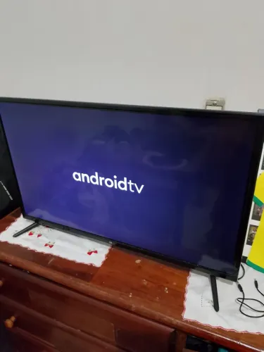 Smart TV Multilaser 32" Android TV - Menos de 1 ano de uso