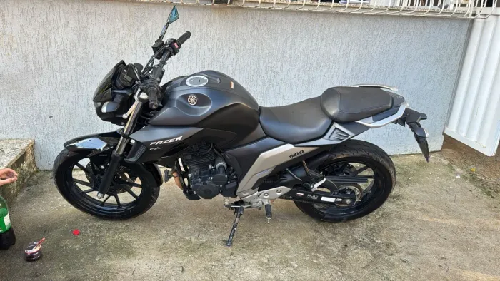 Fazer 250 TOP abaixo da tabela.
