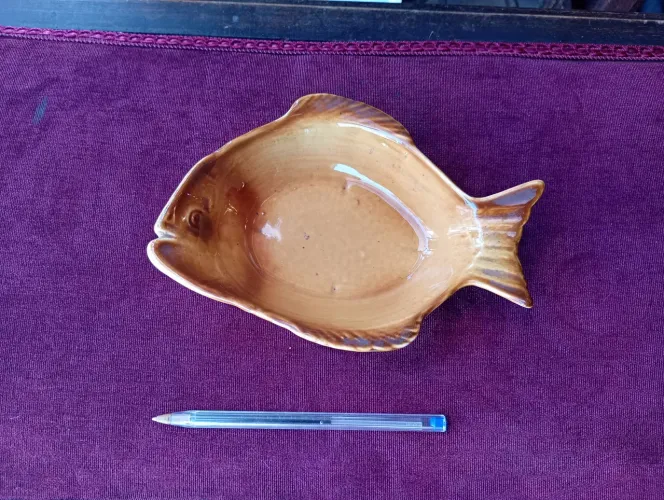 Pequeno porta-objeto de peixe em cerâmica (ref:173)