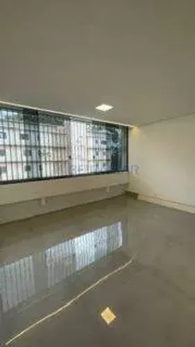 Apartamento à Venda com 3 Quartos, Vazado e Reformado na SQS 416 - Asa Sul