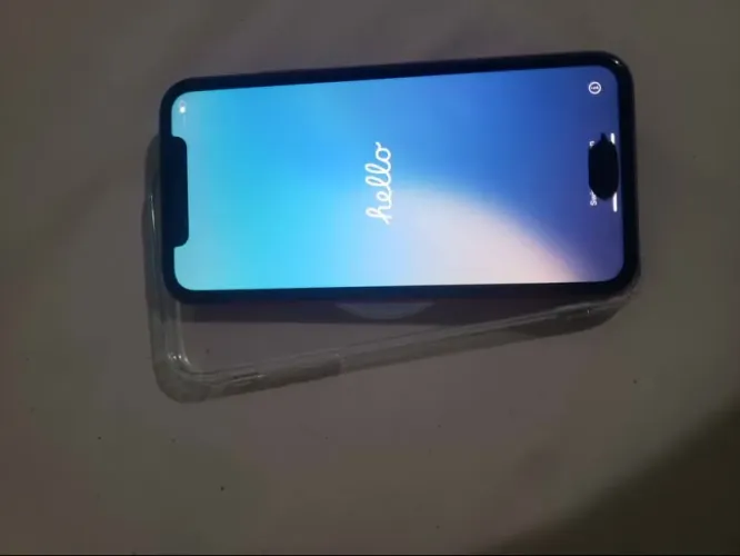 iPhone XR 64GB vendo ou troco!