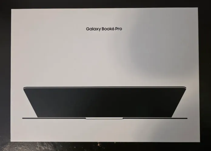 Samsung Galaxy Book 6 Pro - Intel Core Ultra 7X 358H + Case Ugreen