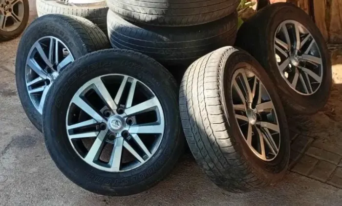 Rodas aro 18 Hilux