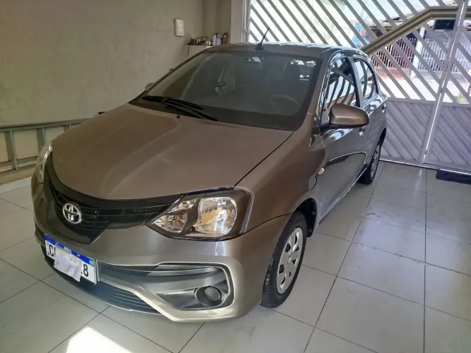 Toyota Etios X 1.3 Flex 16V 5P Mec. 2020
